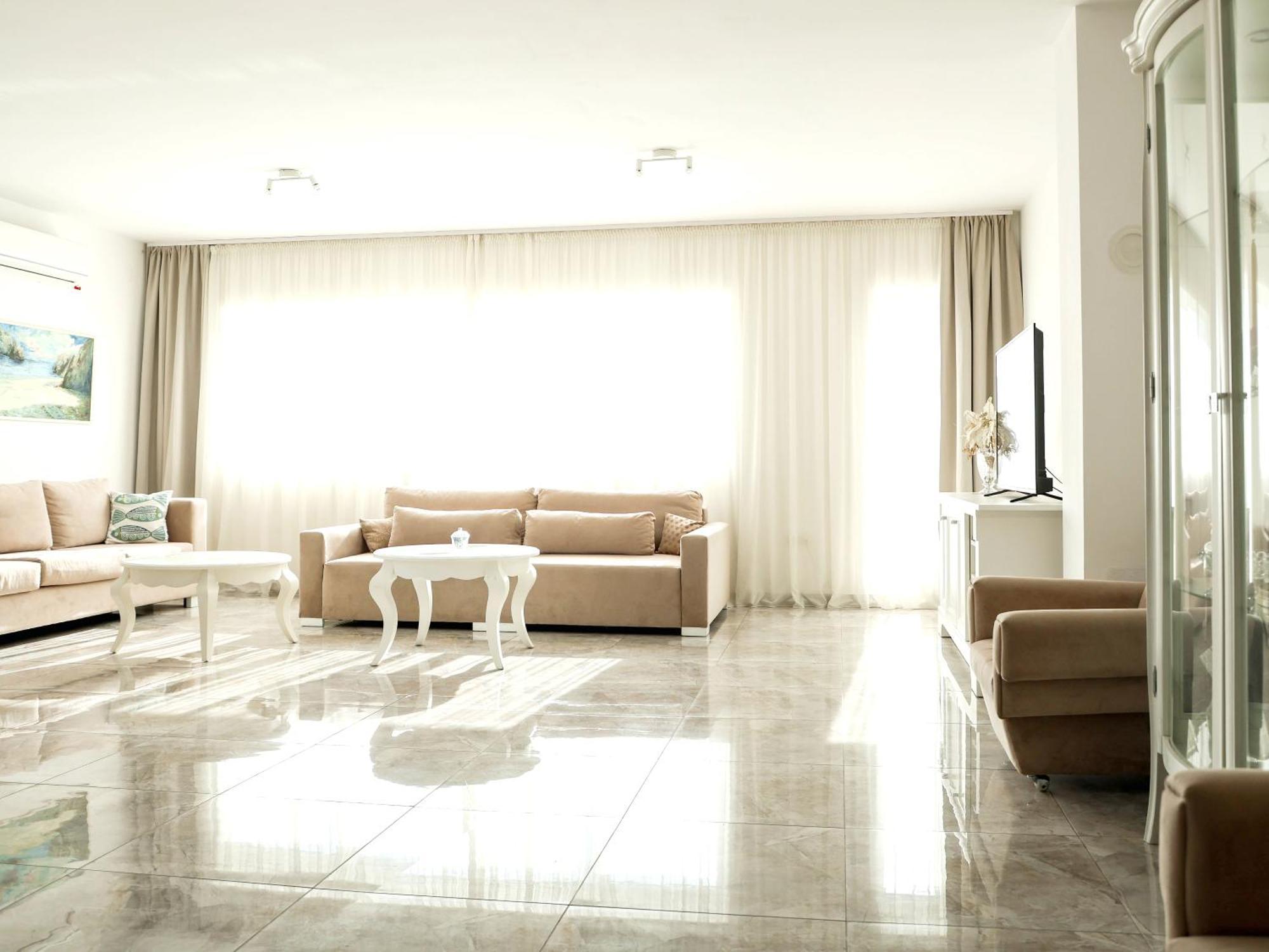 Apartamento Lux House Olga Ruma Exterior foto